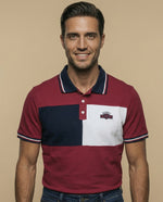 Polo con diseño de bloques y bordado en pecho - Rojo