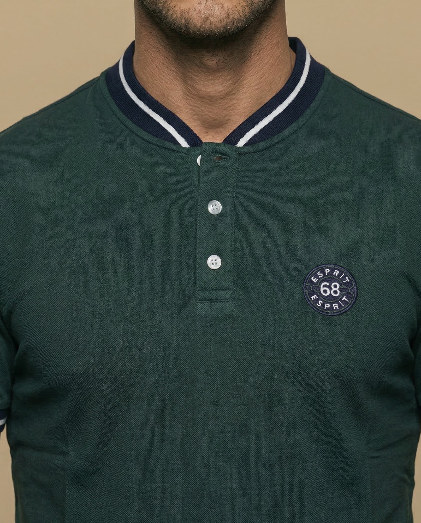 Polo con detalle a rayas en cuello y puños - Verde 34_305F310_VER165820_3