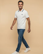 Polo manga corta con ribetes contrastantes para hombre - Crudo