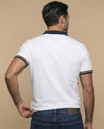 Polo manga corta con cuello y puños contrastados para hombre - Blanco