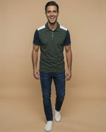 Polo manga corta con bloques de color en mangas para hombre - Verde
