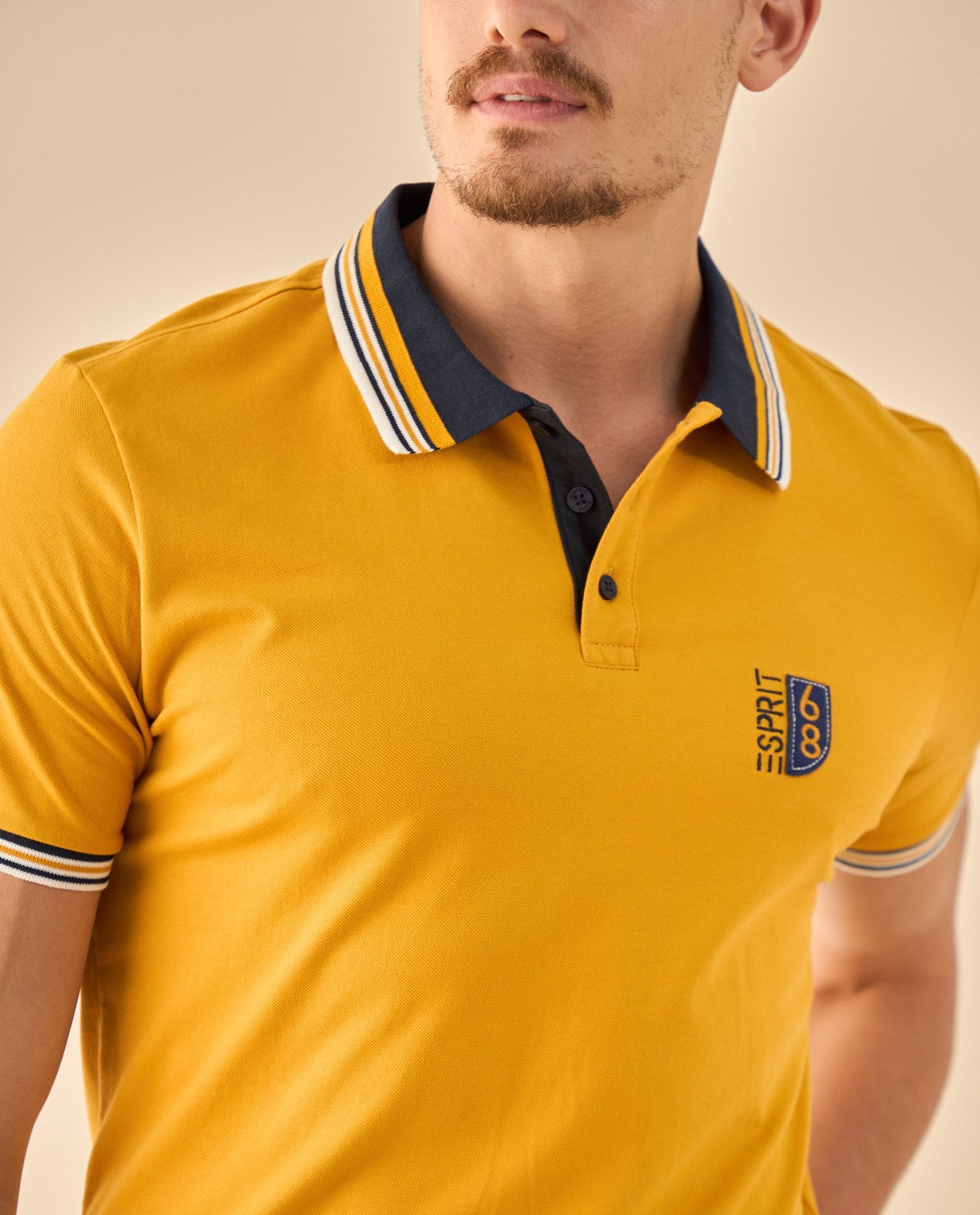 Polo con Ribetes - Amarillo