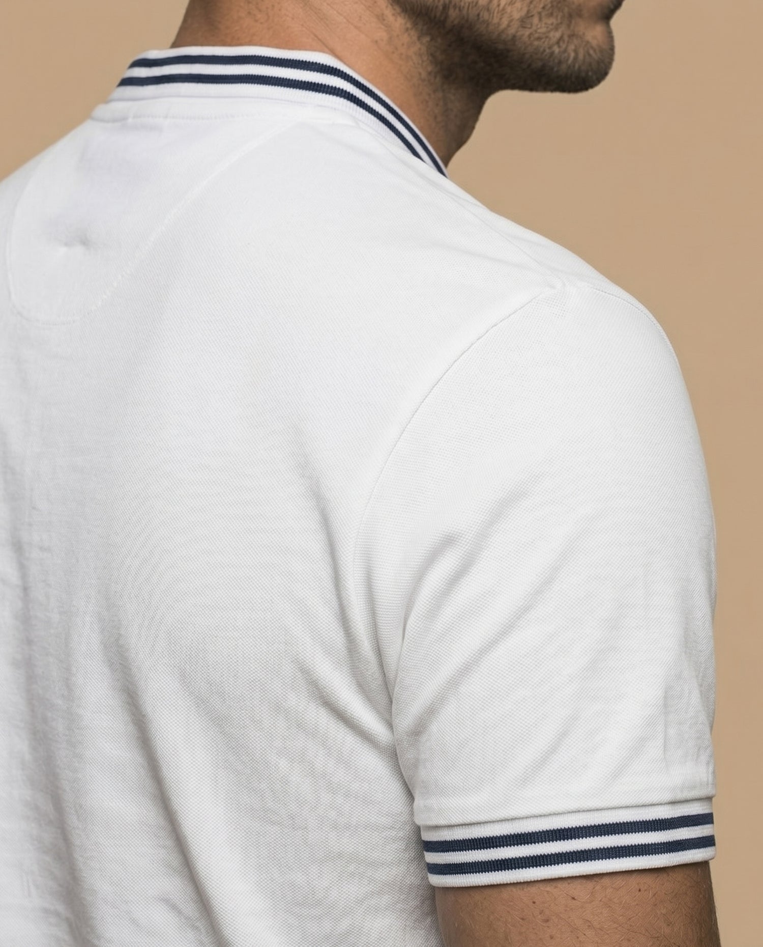 Polo con Ribetes Contrastantes - Blanco