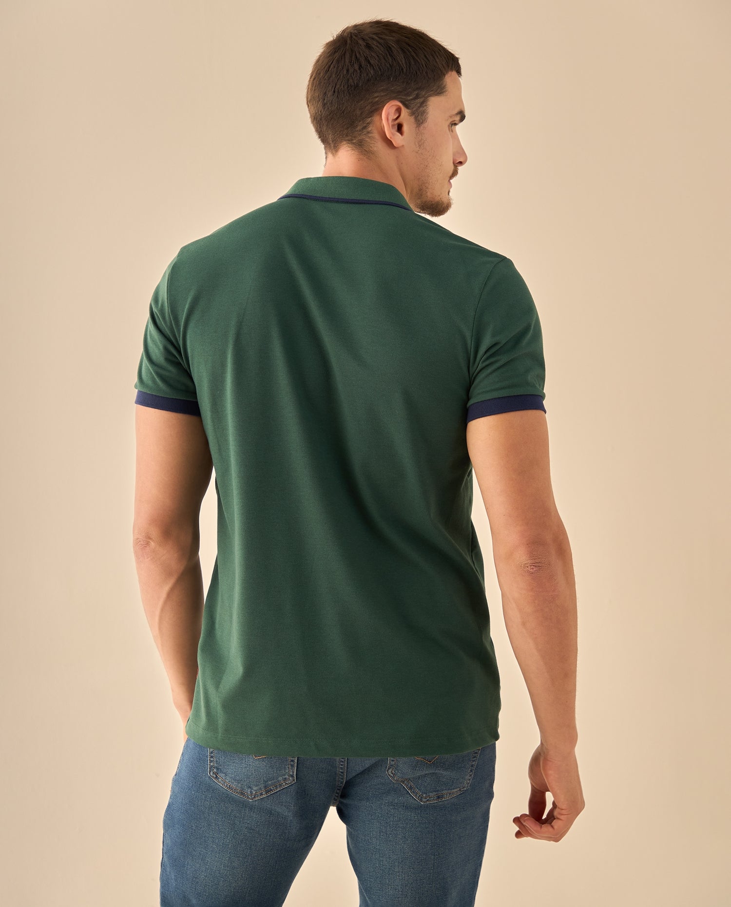 Polo con Rayas Contrastantes - Verde
