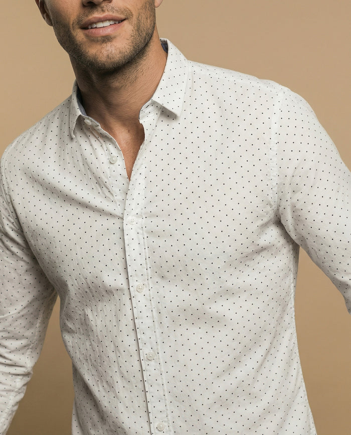 Camisa clásica manga larga con estampado de microlunares para hombre - Blanco 34_315F301_BLA110601_3