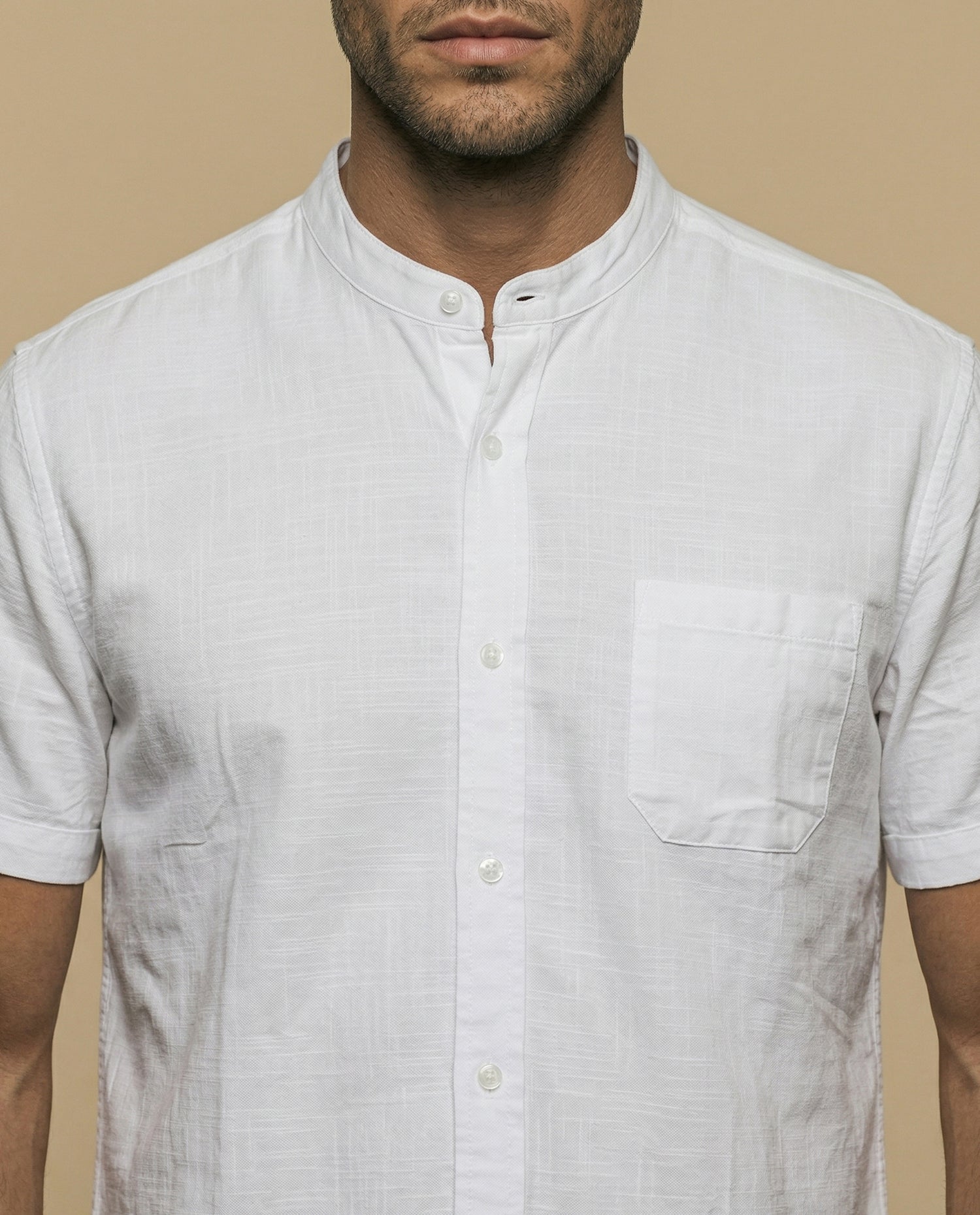 Camisa manga corta cuello mao con bolsillo - Blanco