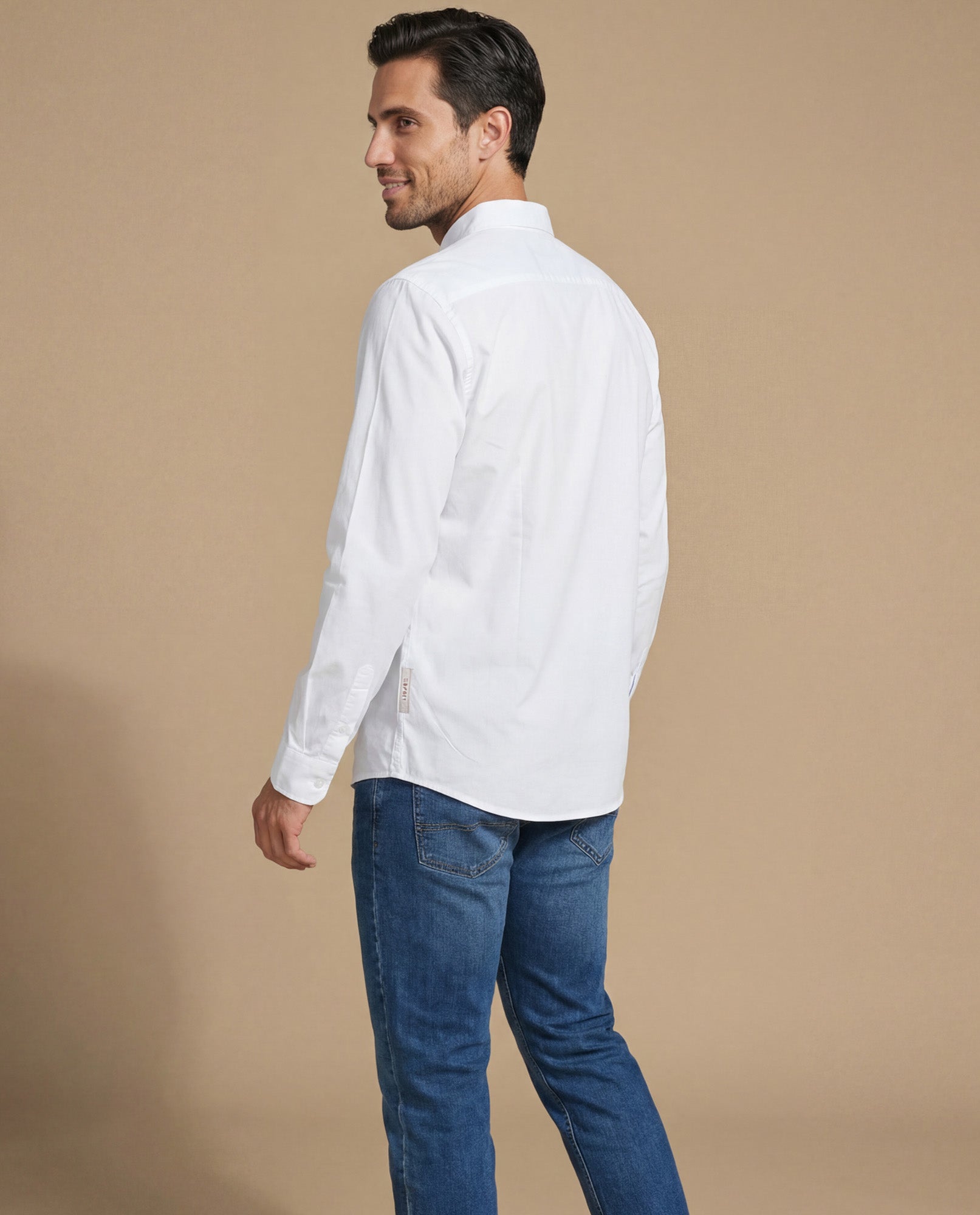 Camisa manga larga con cuello button-down y bolsillo para hombre - Blanco 34_315F309_BLA114800_4