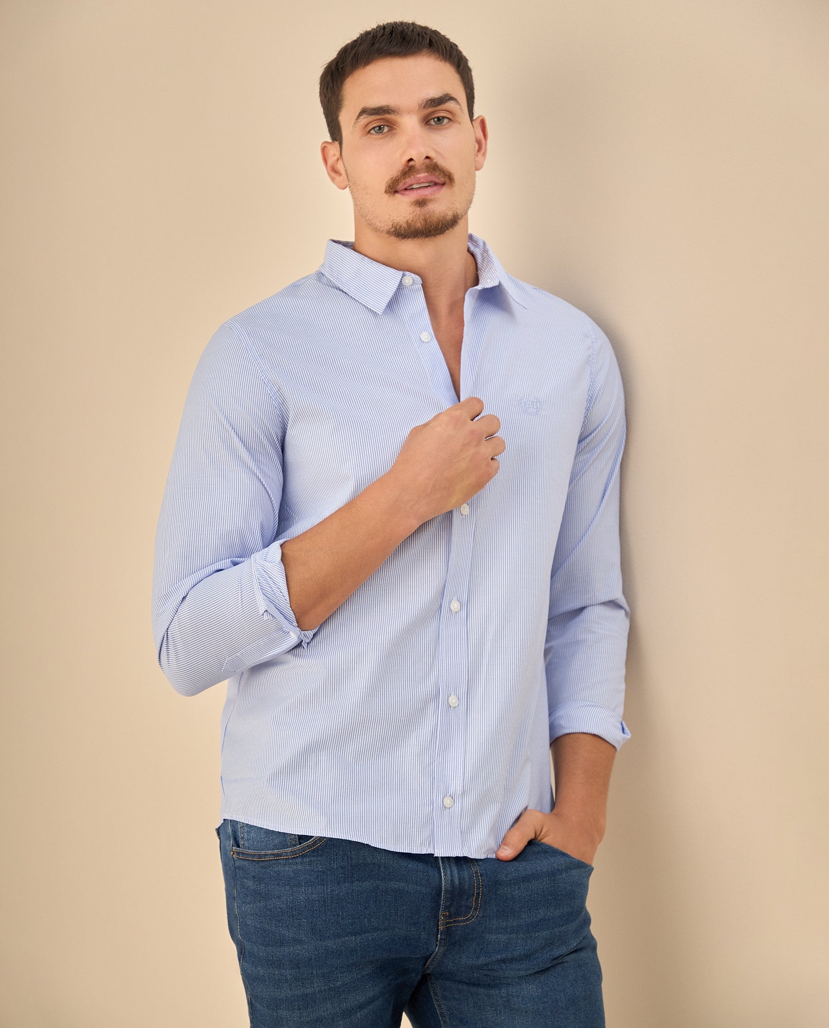 Camisa Clásica con Logo Bordado - Azul 34_315G300_AZU194052_0