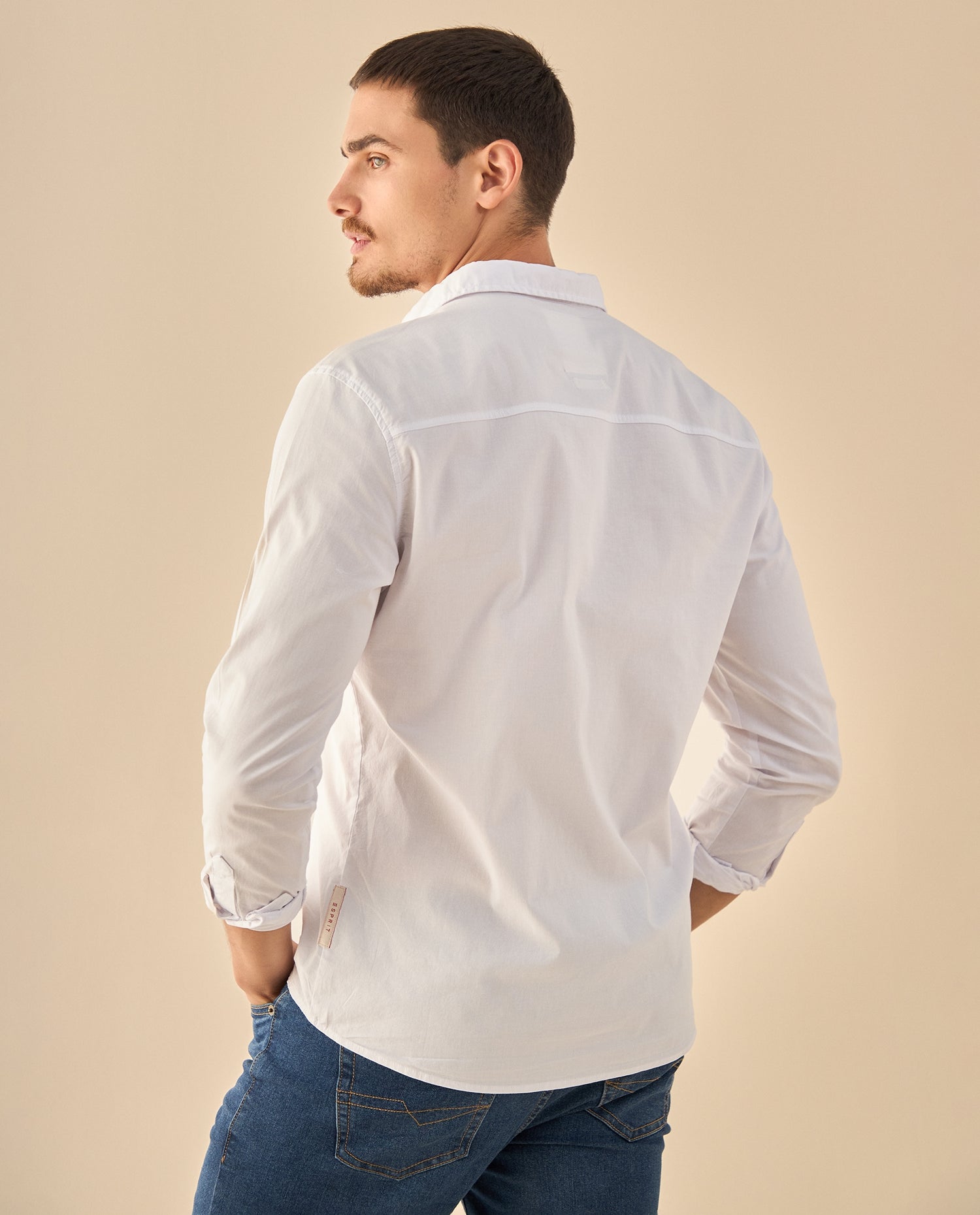 Camisa Clásica con Logo Bordado - Blanco