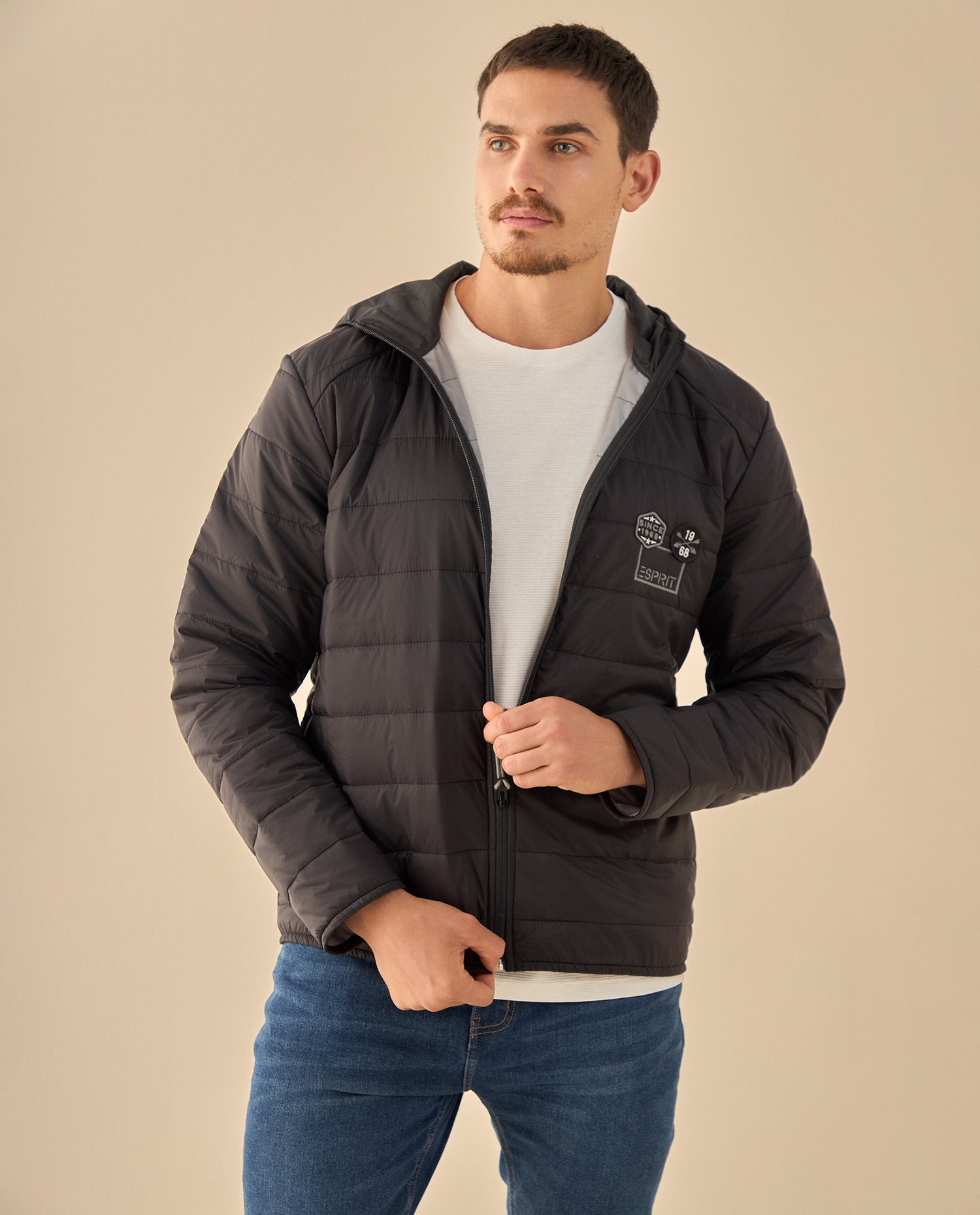Chaqueta Puffer con Parche Heritage - Negro