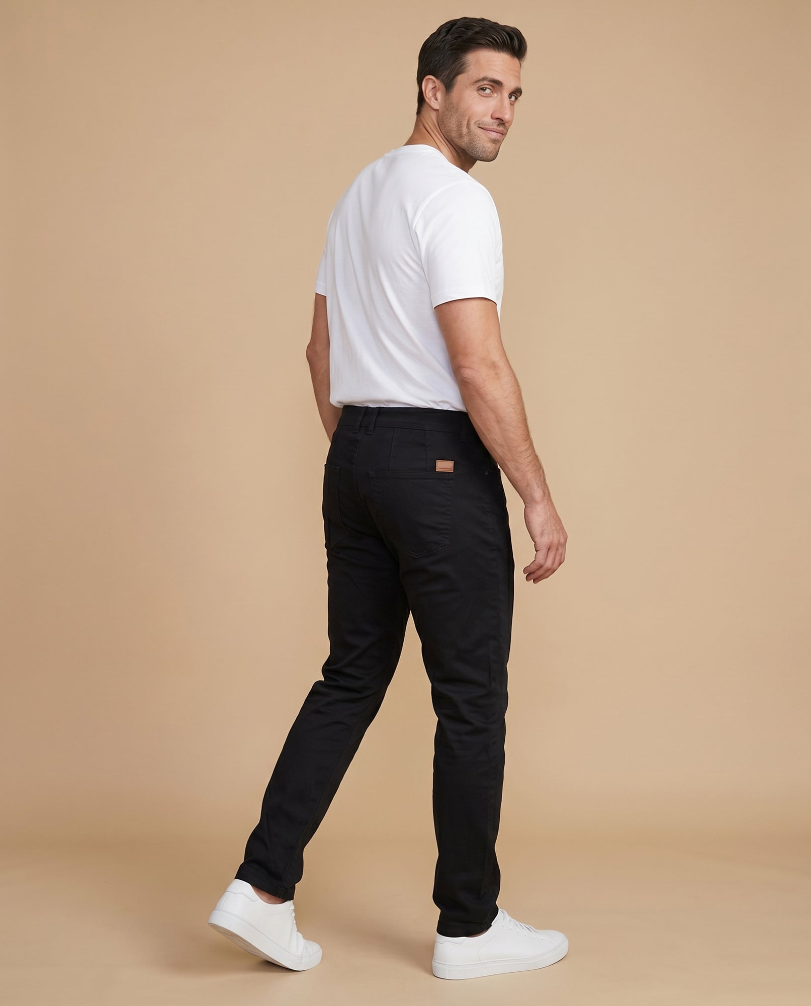 Pantalón corte slim sólido - Negro 34_335F309_NEG190303_4