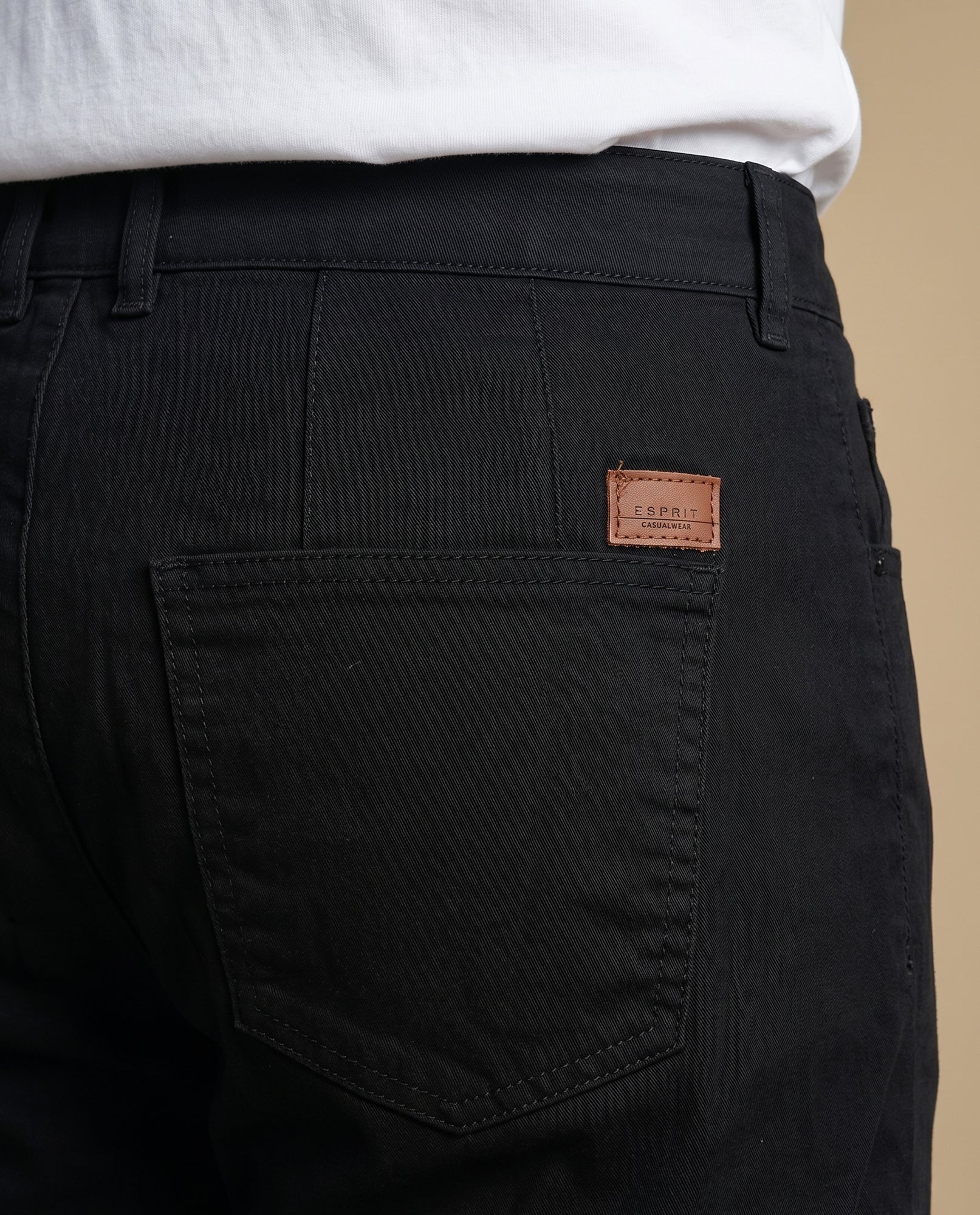 Pantalón corte slim sólido - Negro 34_335F309_NEG190303_6