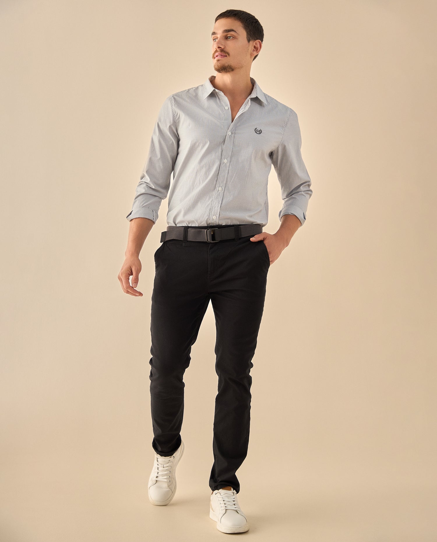 Pantalón Slim Fit con Cinturón - Negro