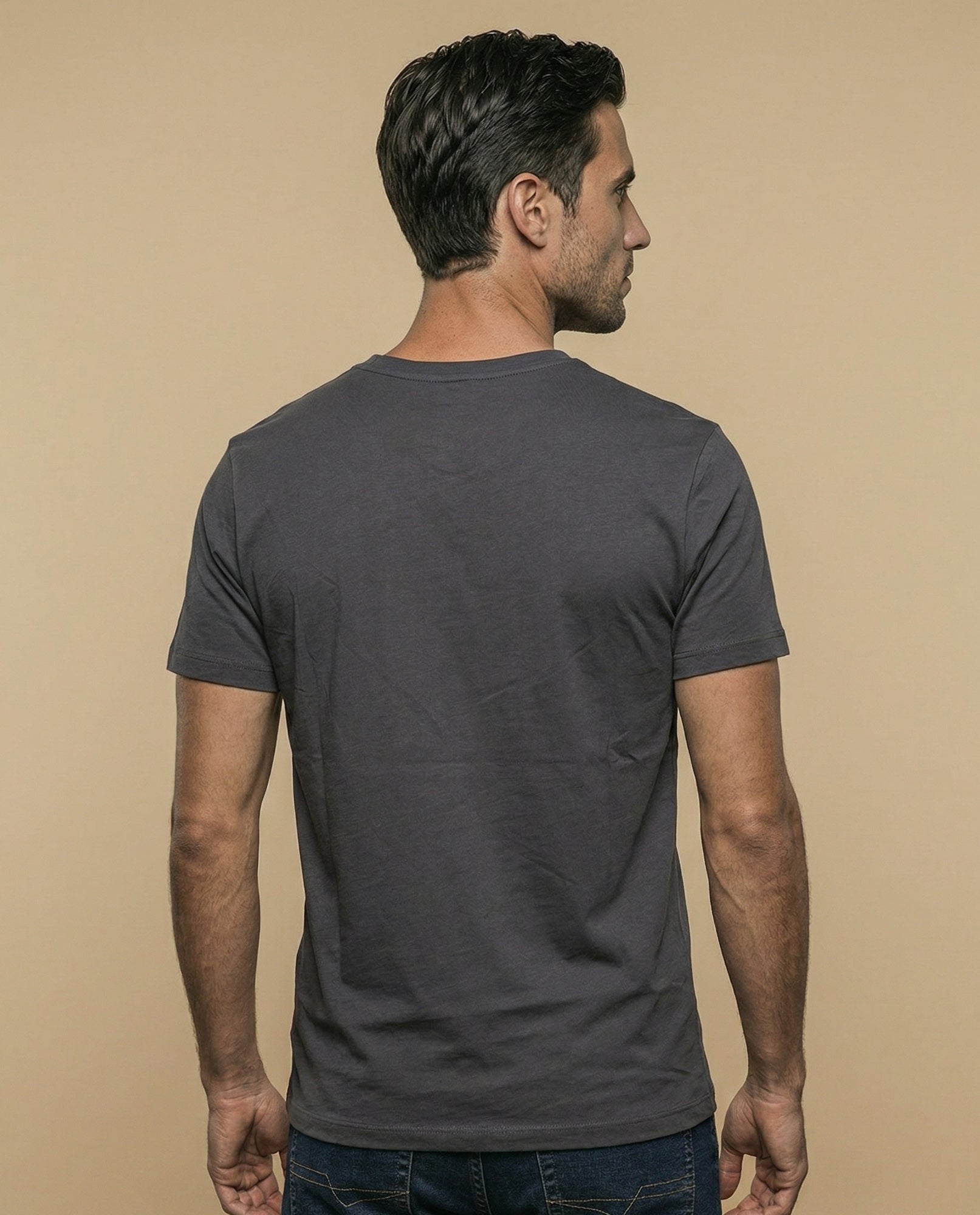 Camiseta con estampado gráfico en pecho - Gris 34_345E320_GRI146305_4