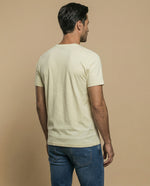 Camiseta manga corta con estampado gráfico circular para hombre - Amarillo