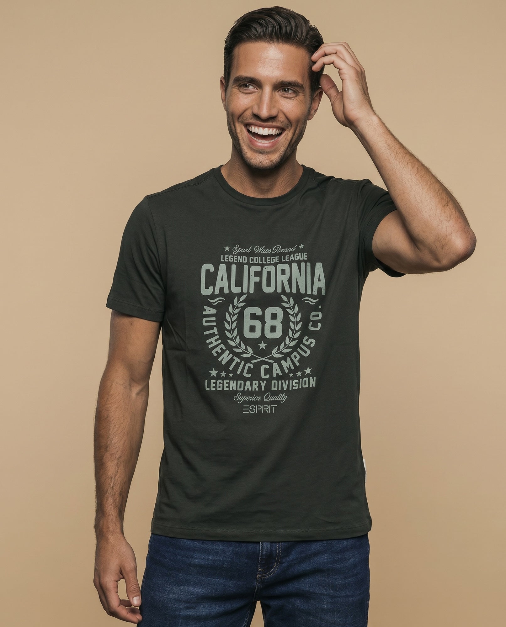 Camiseta manga corta con estampado universitario para hombre - Verde 34_345F310_VER190622_0