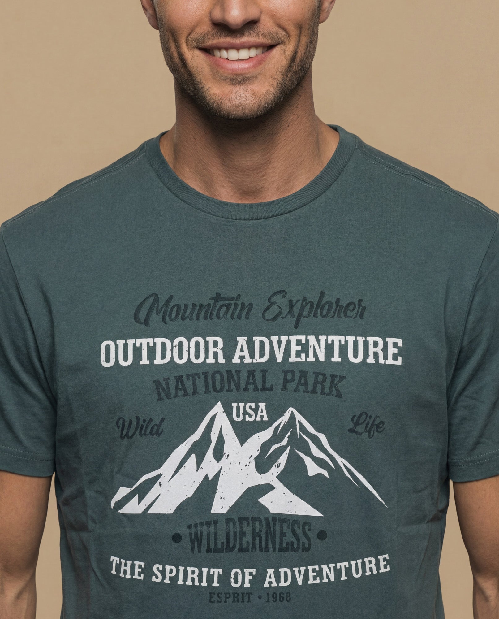 Camiseta manga corta con estampado gráfico de montaña para hombre - Verde 34_345F313_VER156123_3