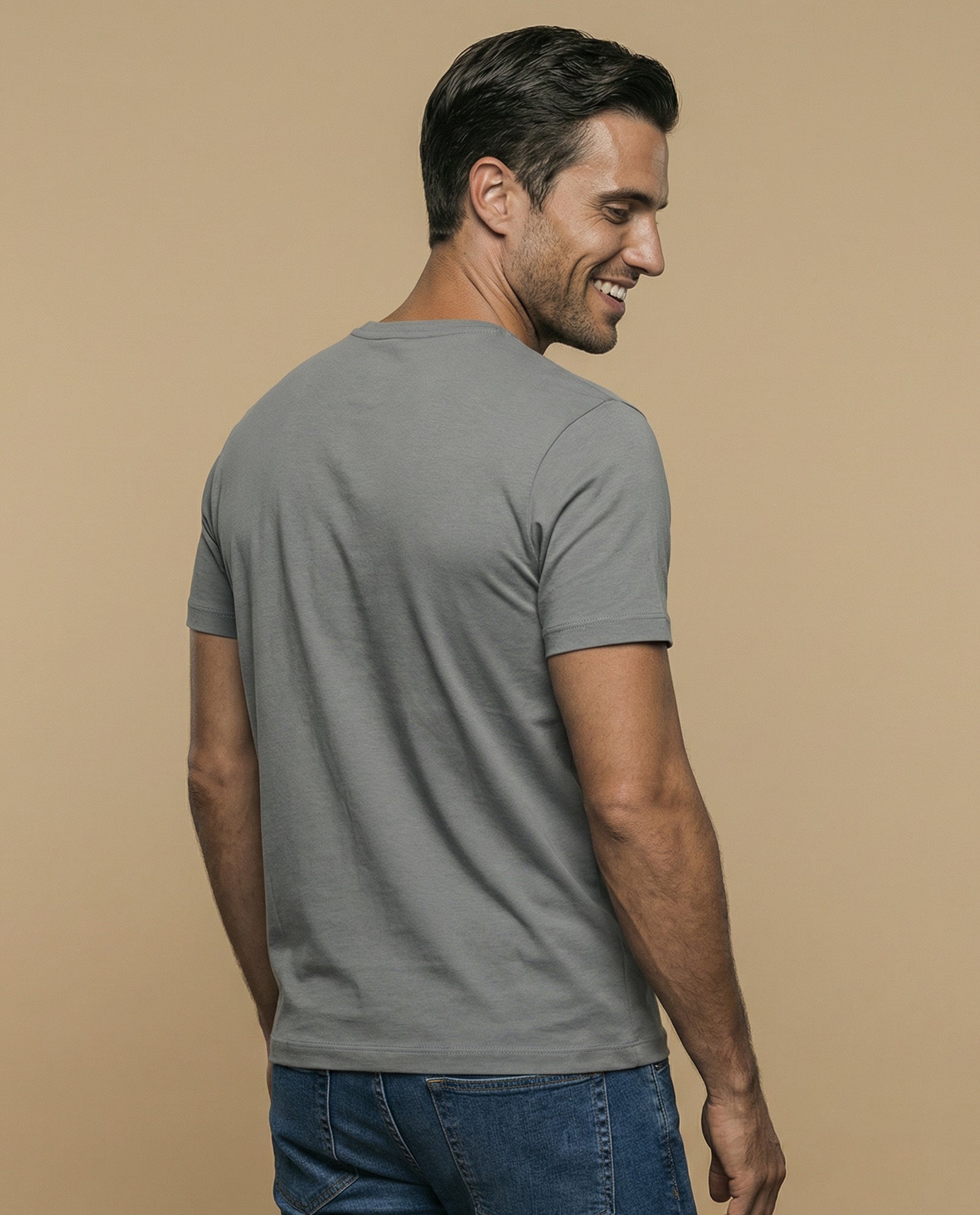 Camiseta manga corta con estampado universitario para hombre - Gris 34_345F324_GRI174016_4