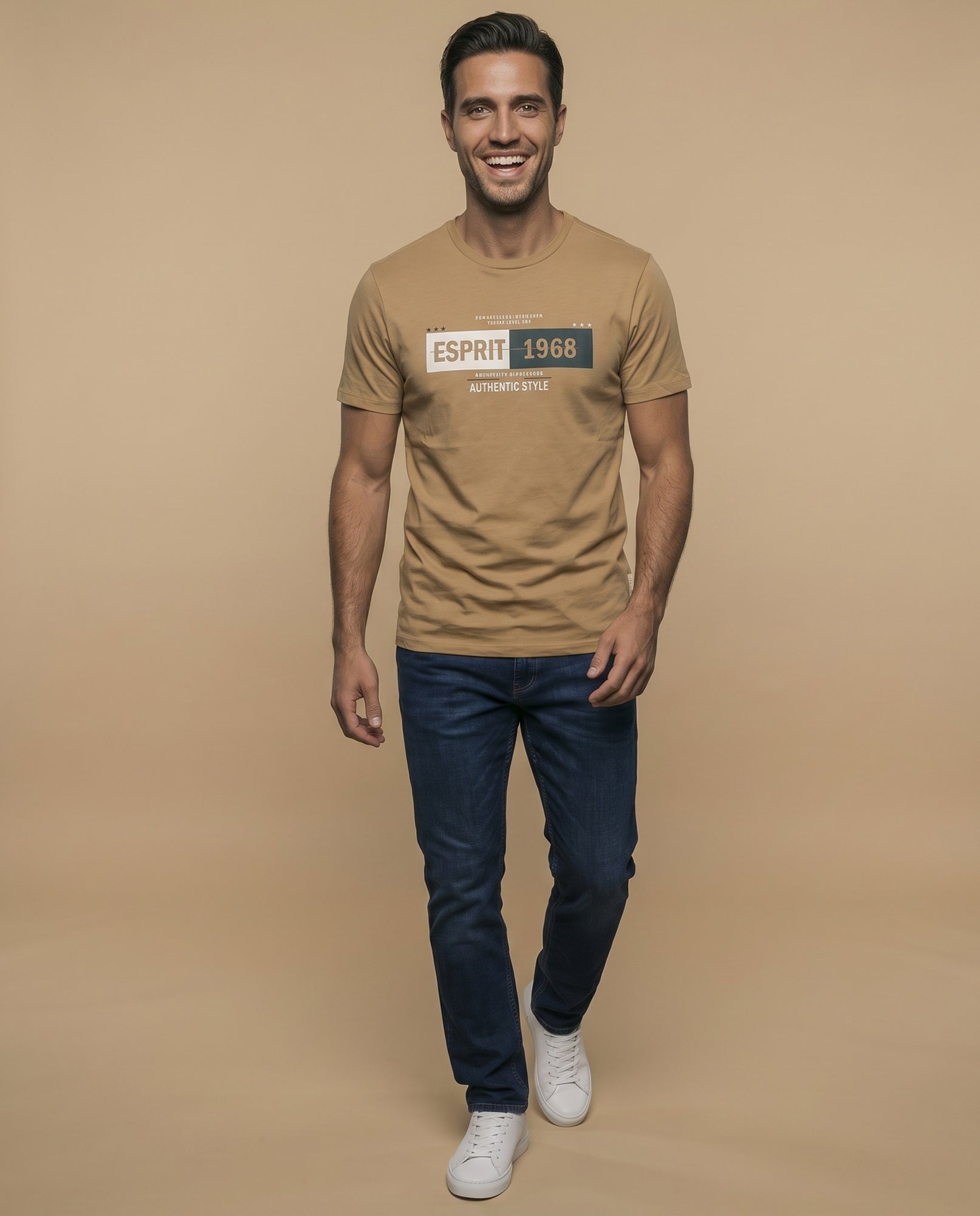 Camiseta manga corta con estampado gráfico ESPRIT 1968 para hombre - Beige 34_345F347_BEI130607_5