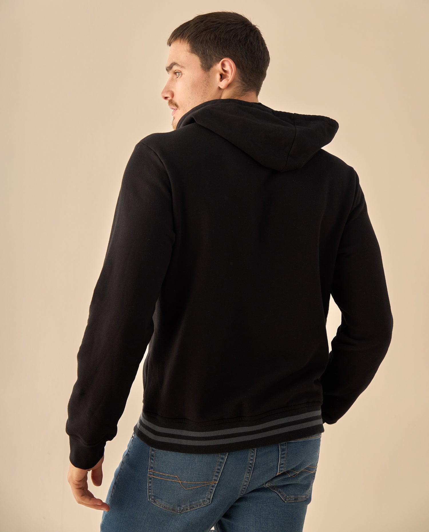 Sudadera con Capucha y Ribetes Contrastantes - Negro