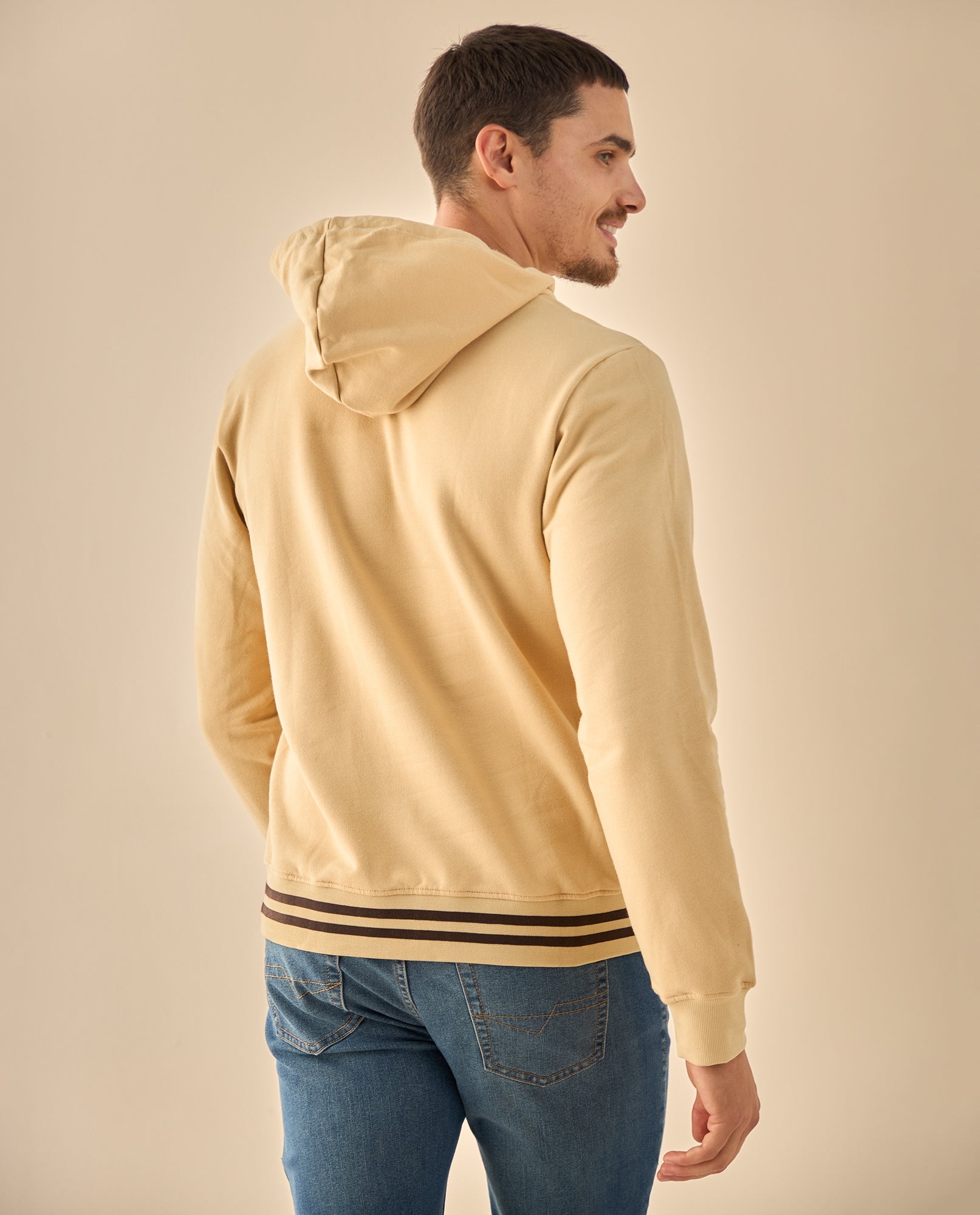 Hoodie con Detalles Deportivos - Beige 34_385G303_BEI130607_4