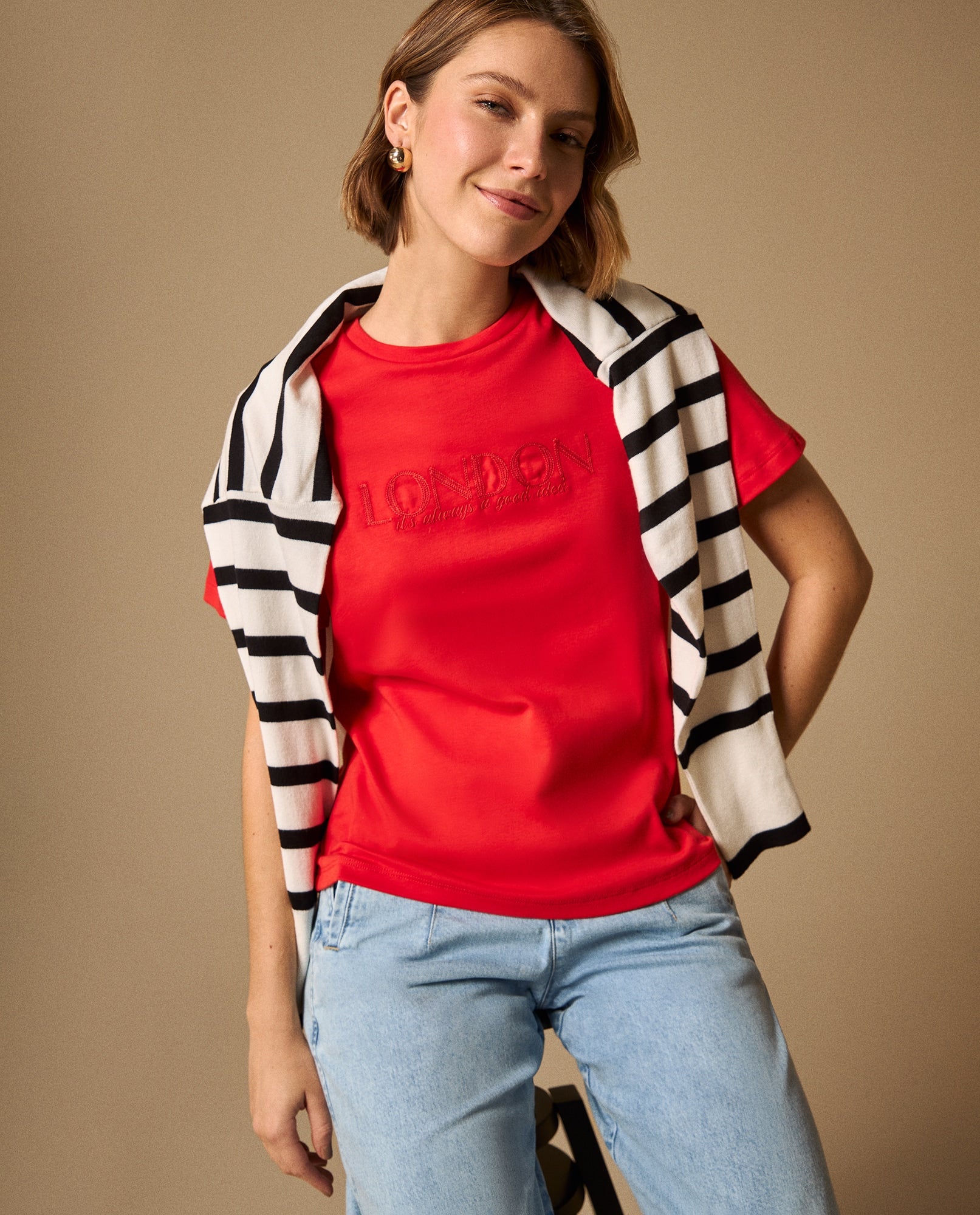 Camiseta con Bordado LONDON - Rojo 34_409G015_ROJ181553_0