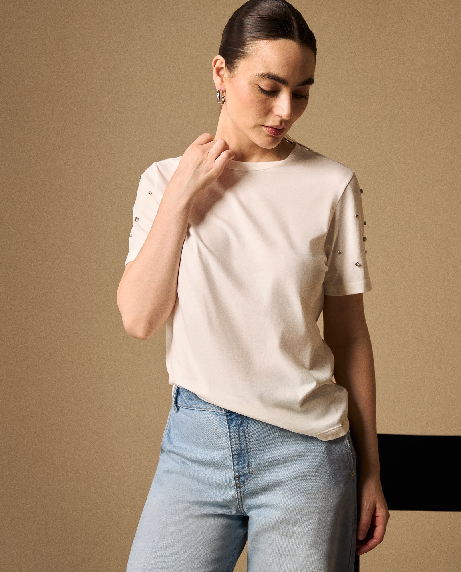 Camiseta Blanca con Tachuelas Metálicas - Blanco 34_409G020_BLA110601_3