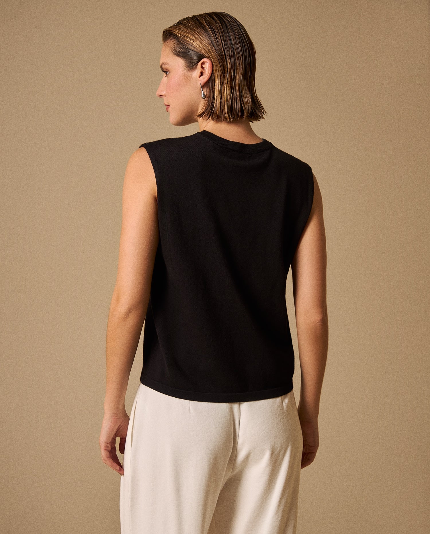 Camiseta con Detalles Brillantes - Negro