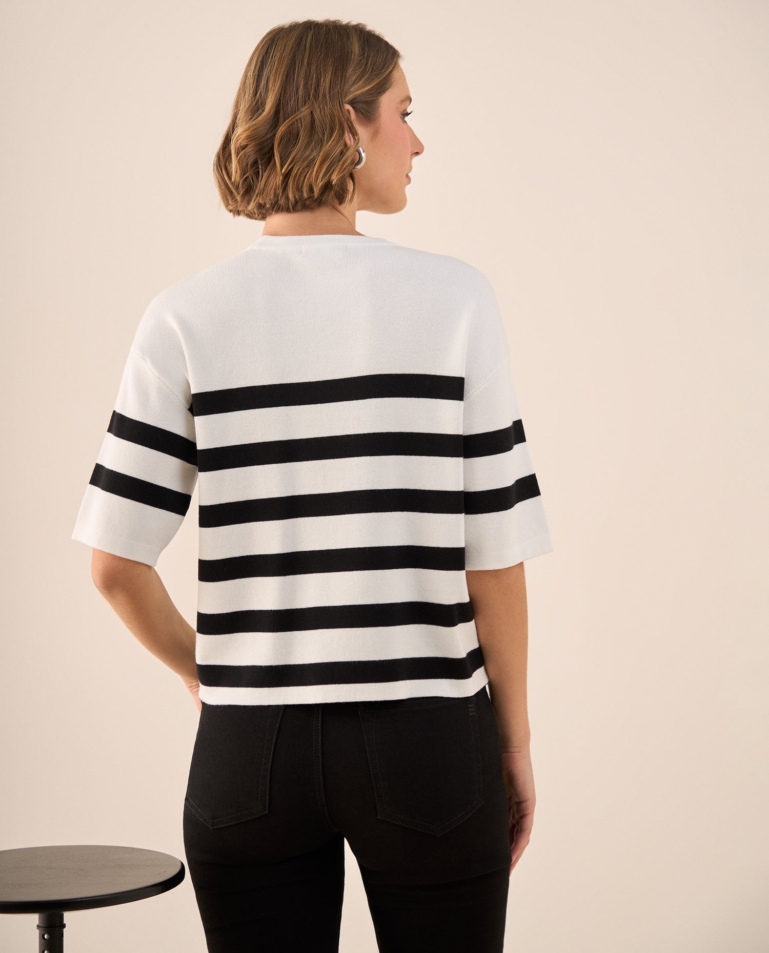 Camiseta Rayas con Aplicaciones Metálicas - Crudo