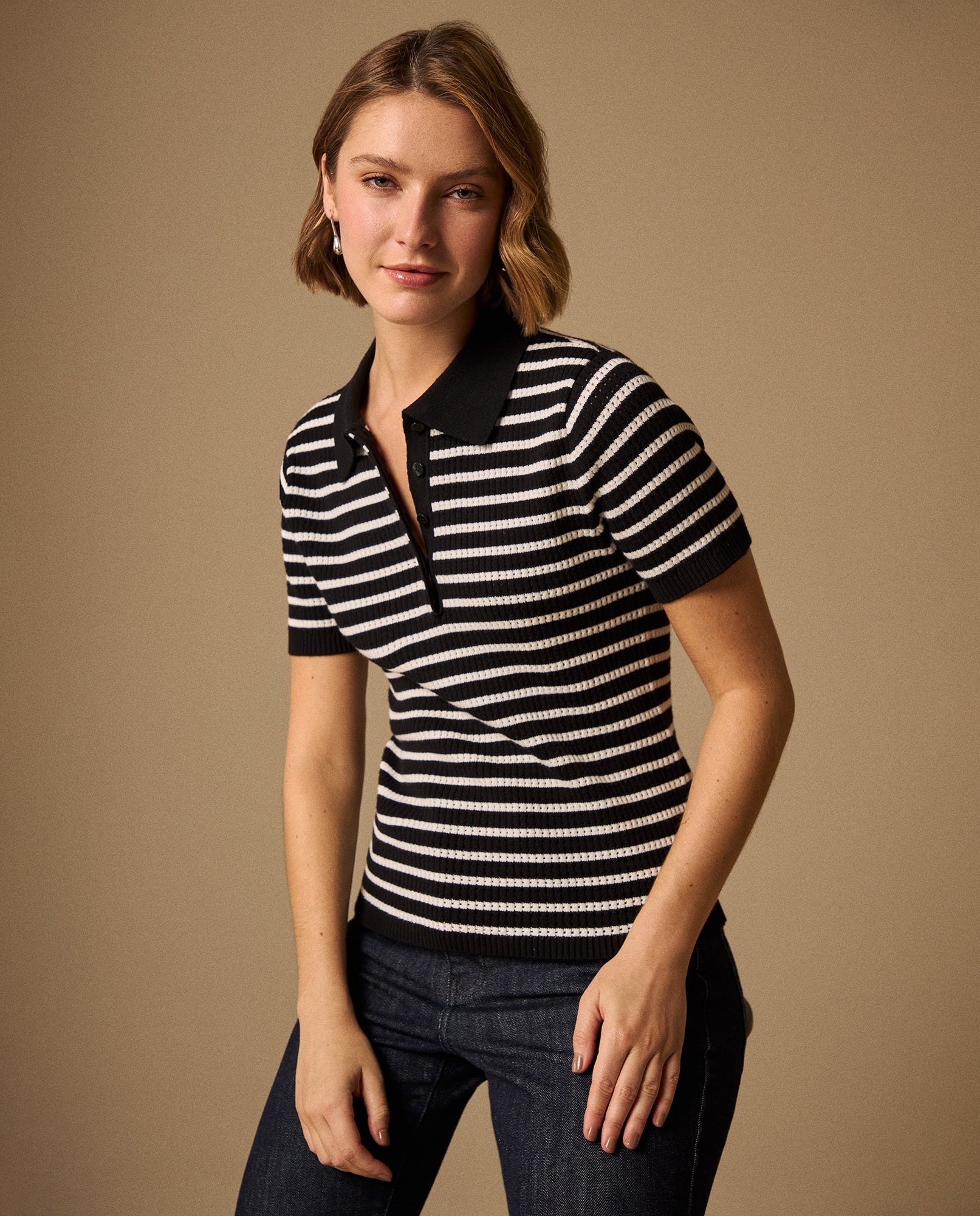 Camiseta Tejida Rayas Blancas y Negras - Negro 34_409G222_NEG190303_3