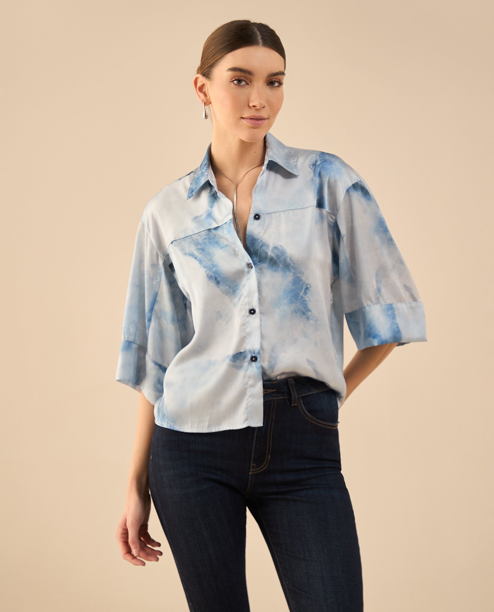 Camisa tipo satín para mujer - Azul 34_412G010_AZU134304_6
