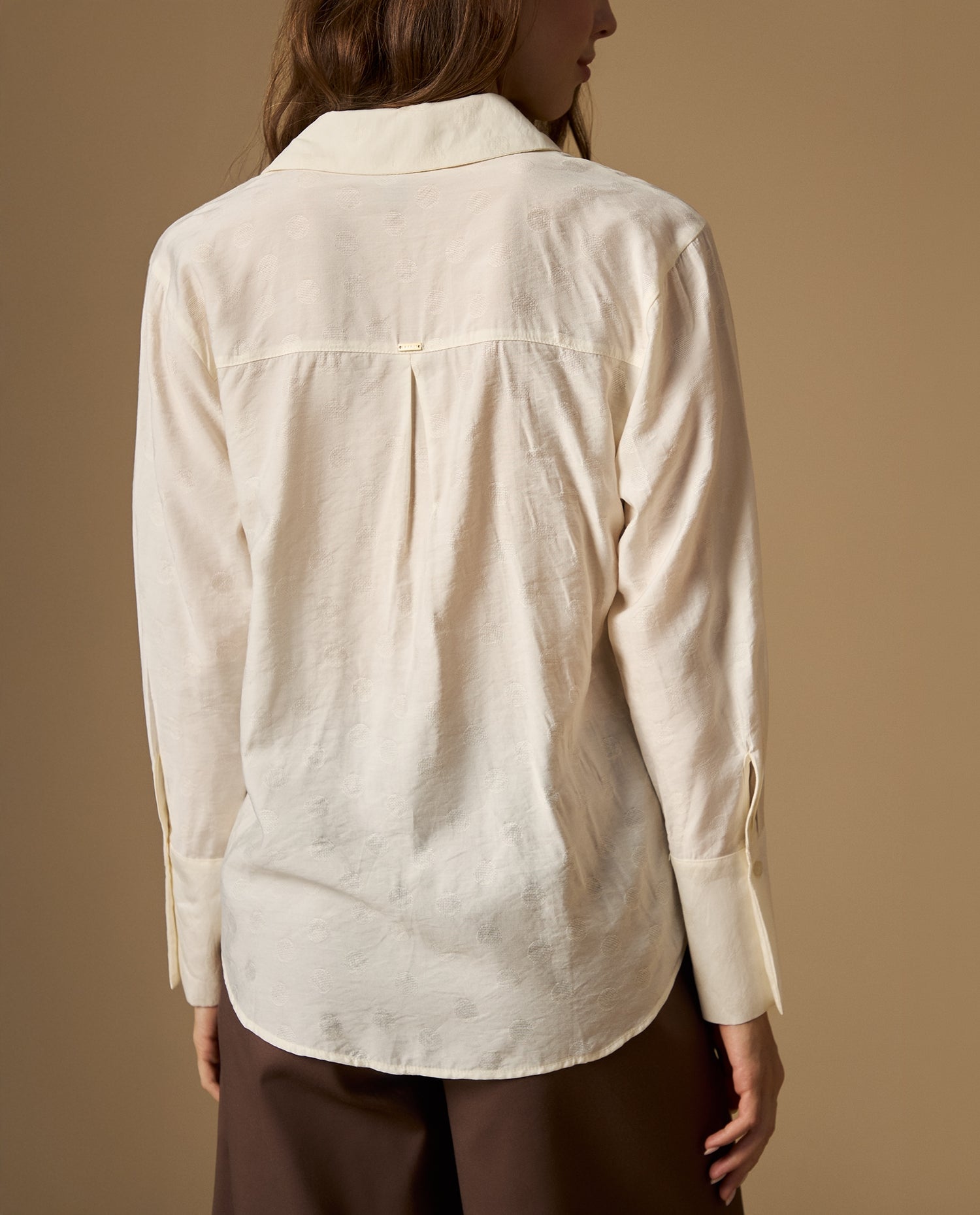 Camisa camisera manga larga con textura sutil - Crudo