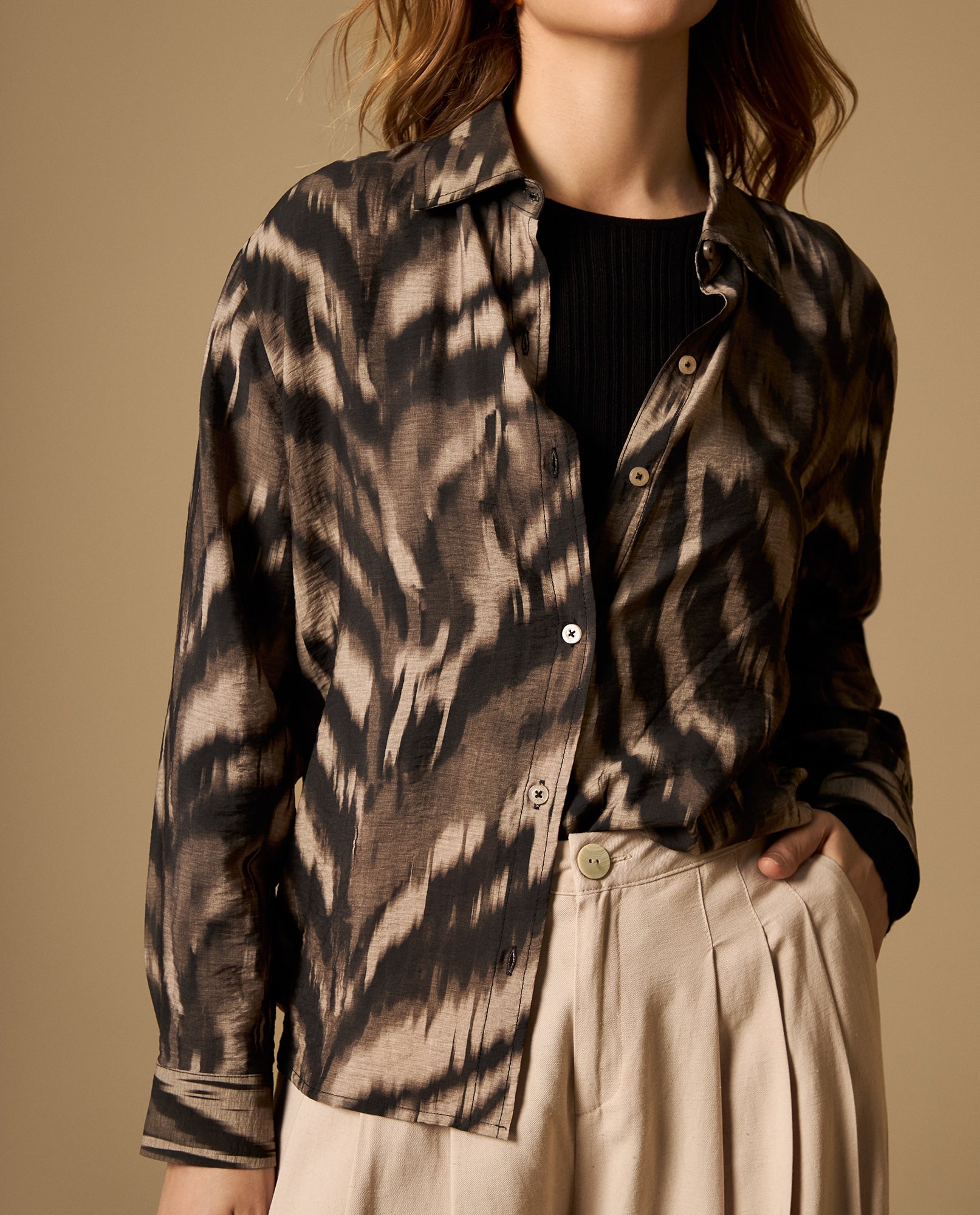 Camisa manga larga cuello camisero tejido fluido - Gris 34_412H010_GRI194406_0