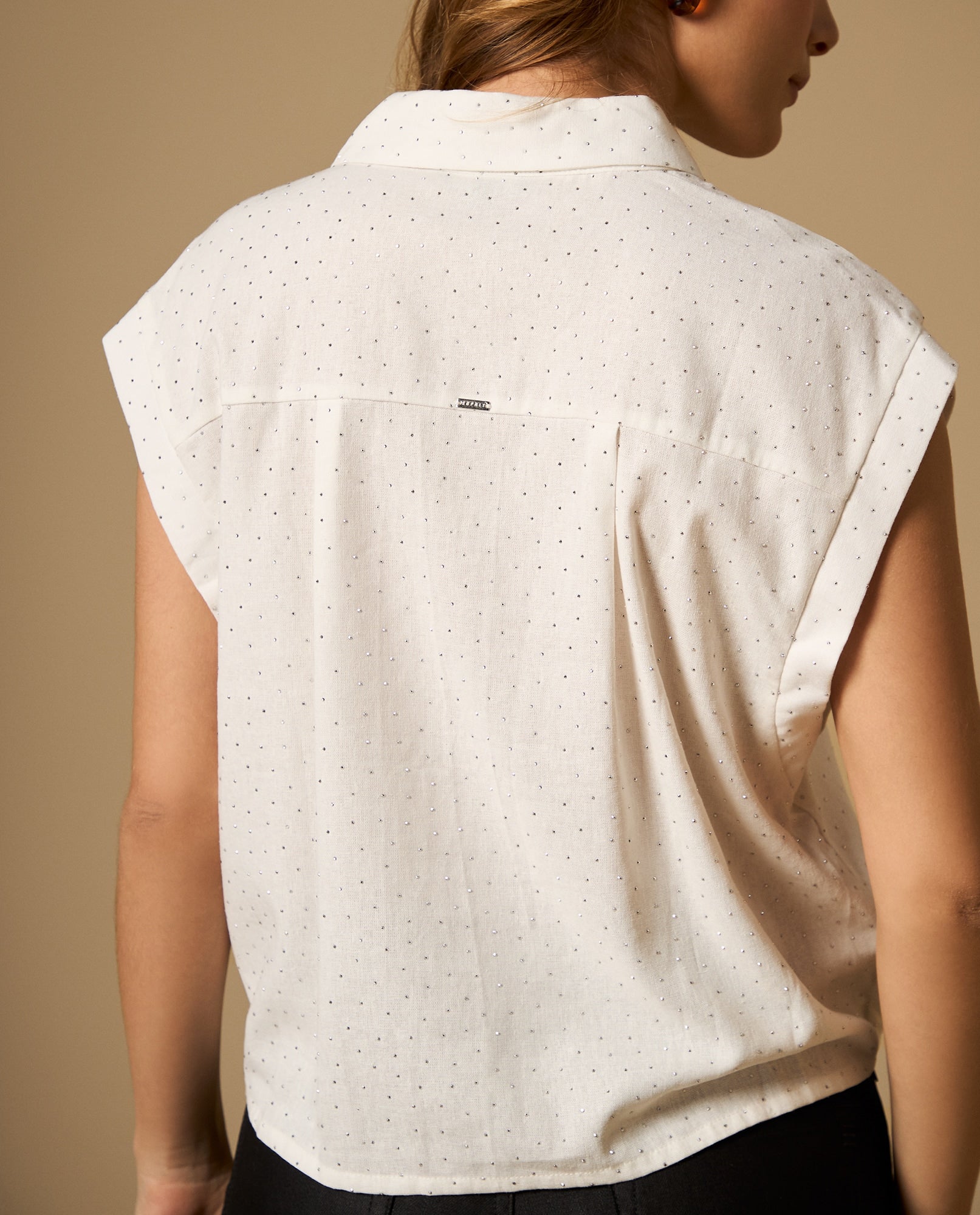 Camisa manga sisa con cuello camisero y textura de puntos - Blanco 34_412H012_BLA114202_5