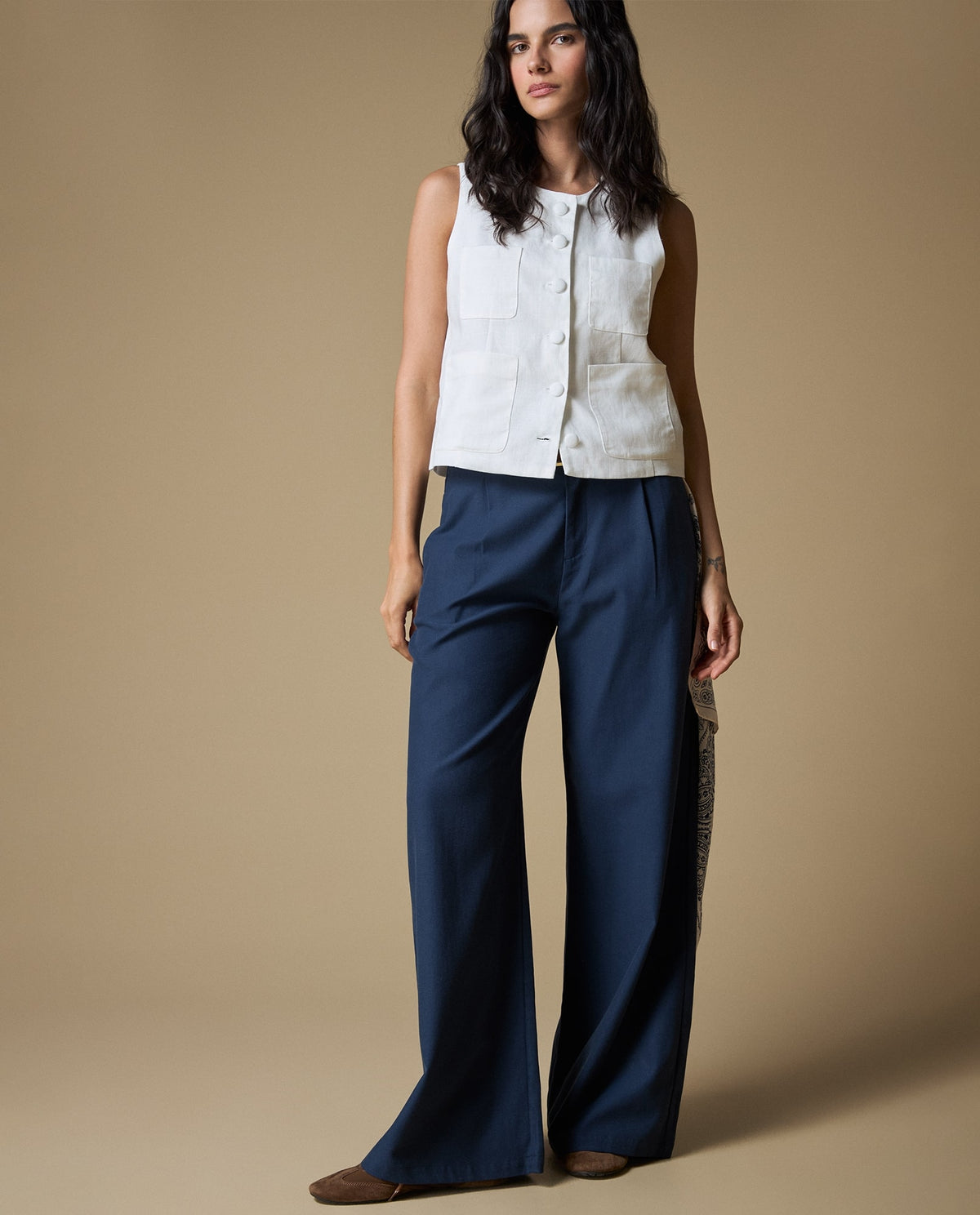 Camisa manga sisa minimalista - Crudo 34_413H221_CRU111001_3