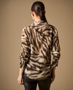 Camisa Animal Print Tonos Neutros - Gris