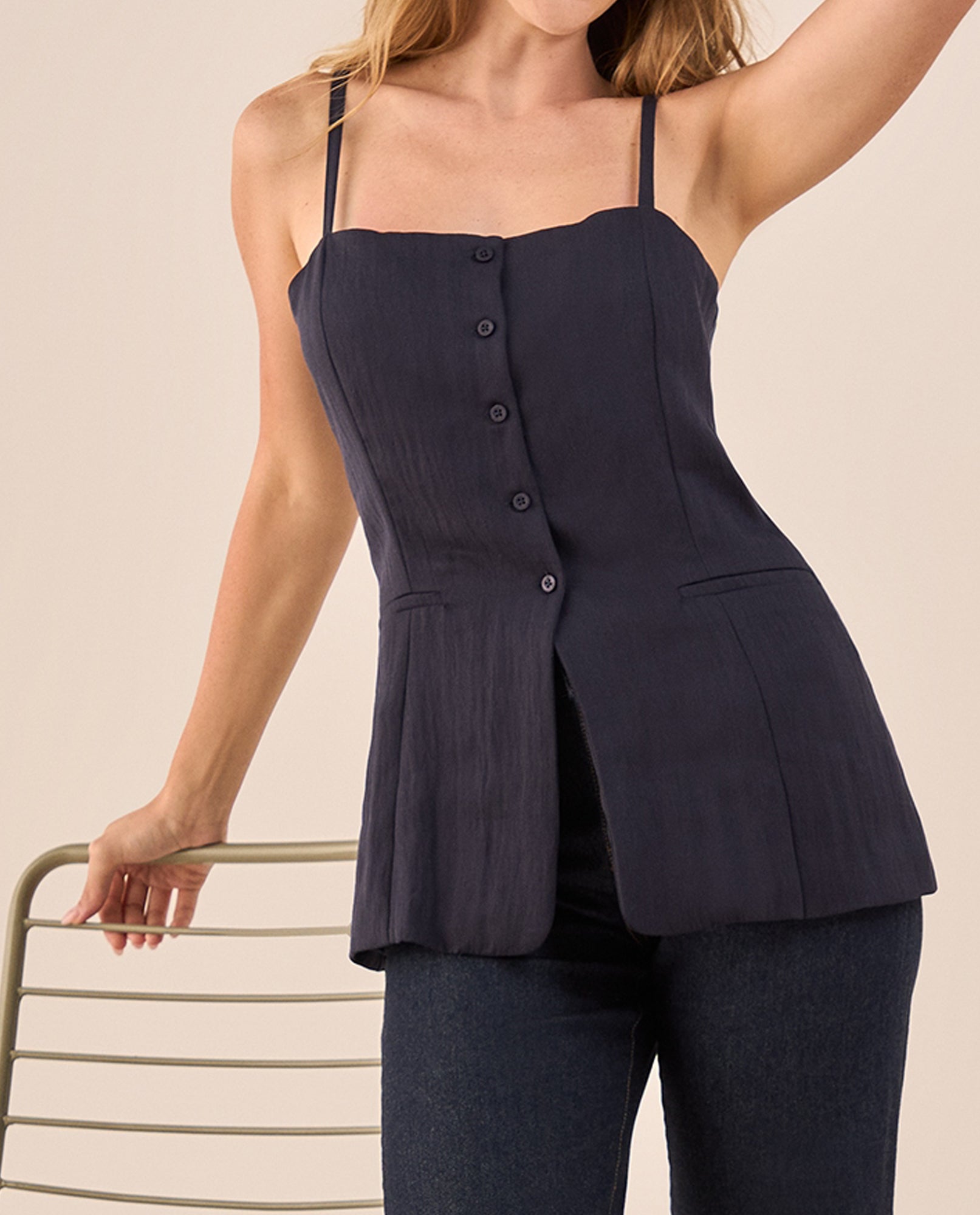 Top Azul con Tirantes y Corte Peplum - Azul 34_419G009_AZU193924_5