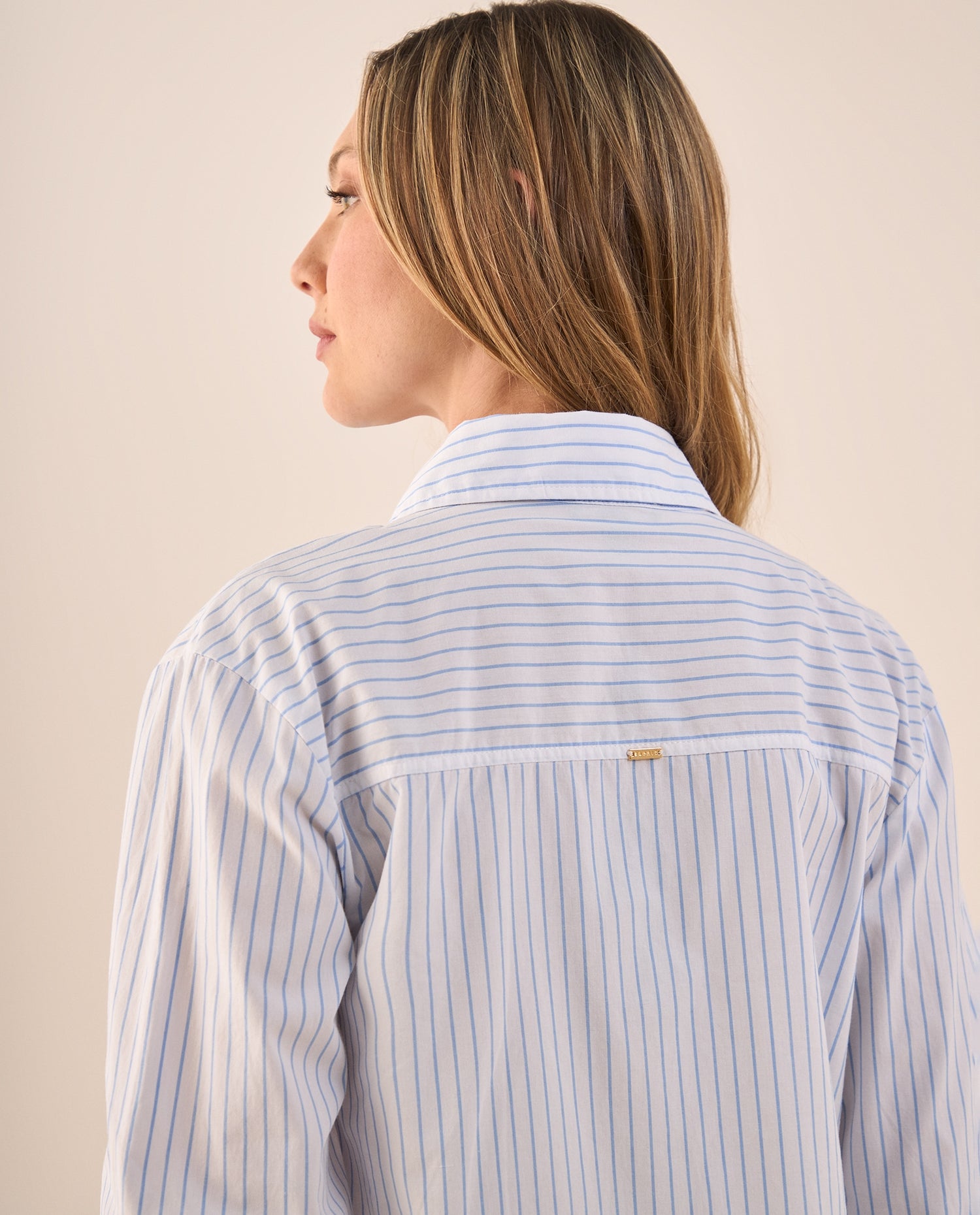 Camisa Blanca con Rayas Azules de Algodón - Blanco