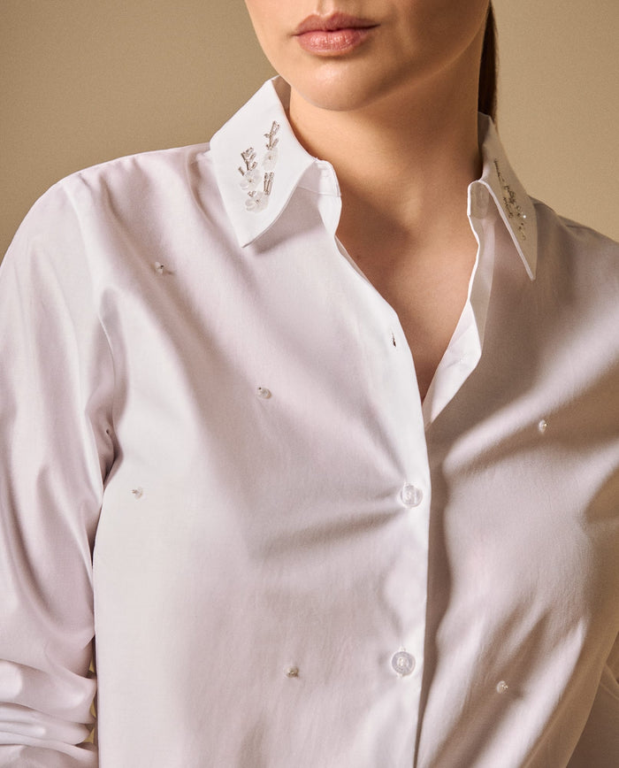 Camisa Blanca con Bordados en Cuello - Blanco 34_419G020_BLA110601_0