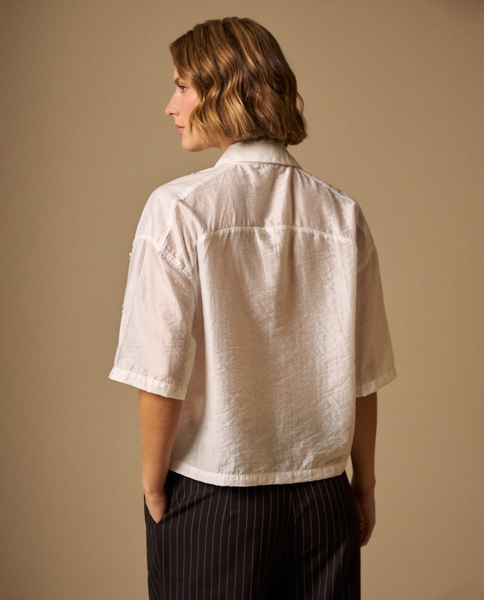 Camisa Blanca con Aplicaciones Brillantes - Blanco 34_419G222_BLA114001_4