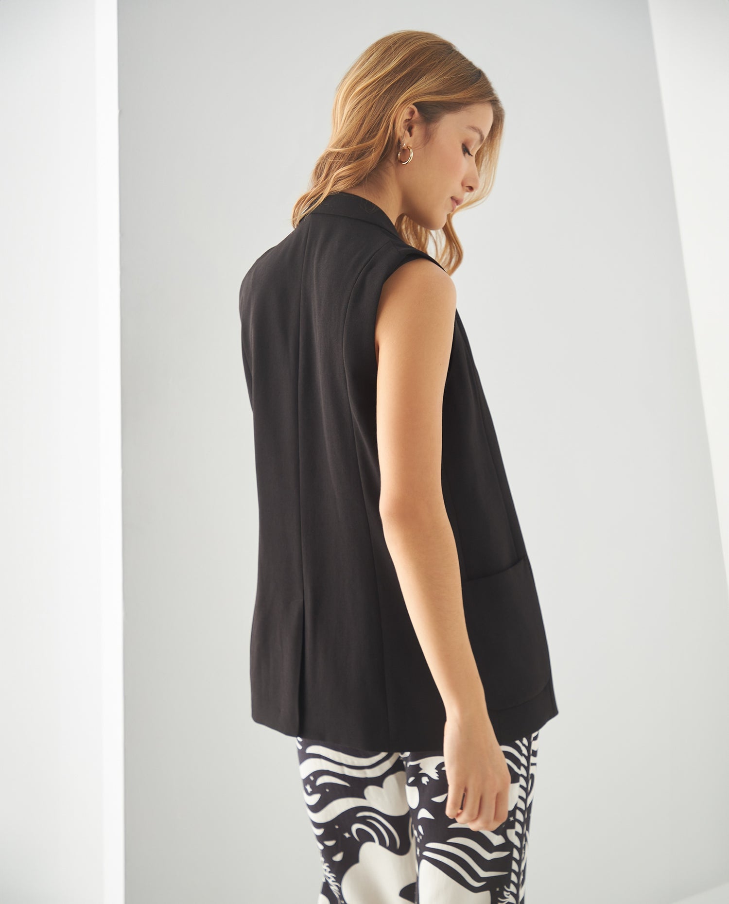 Chaleco tipo blazer para mujer - Negro