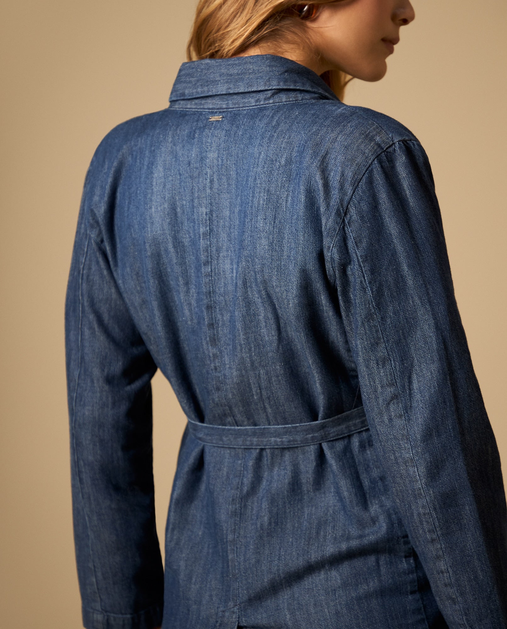 Blazer en denim con cinturón - Azul 34_422H001_AZU193933_5
