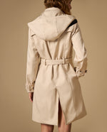 Trench con cinturón y detalle en puños - Crudo