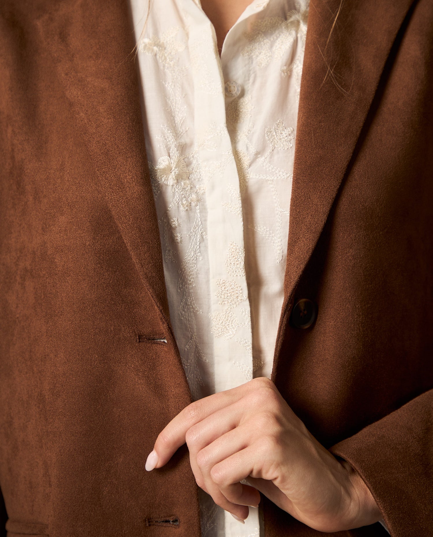 Blazer con solapas y cierre de botón silueta trench - Café