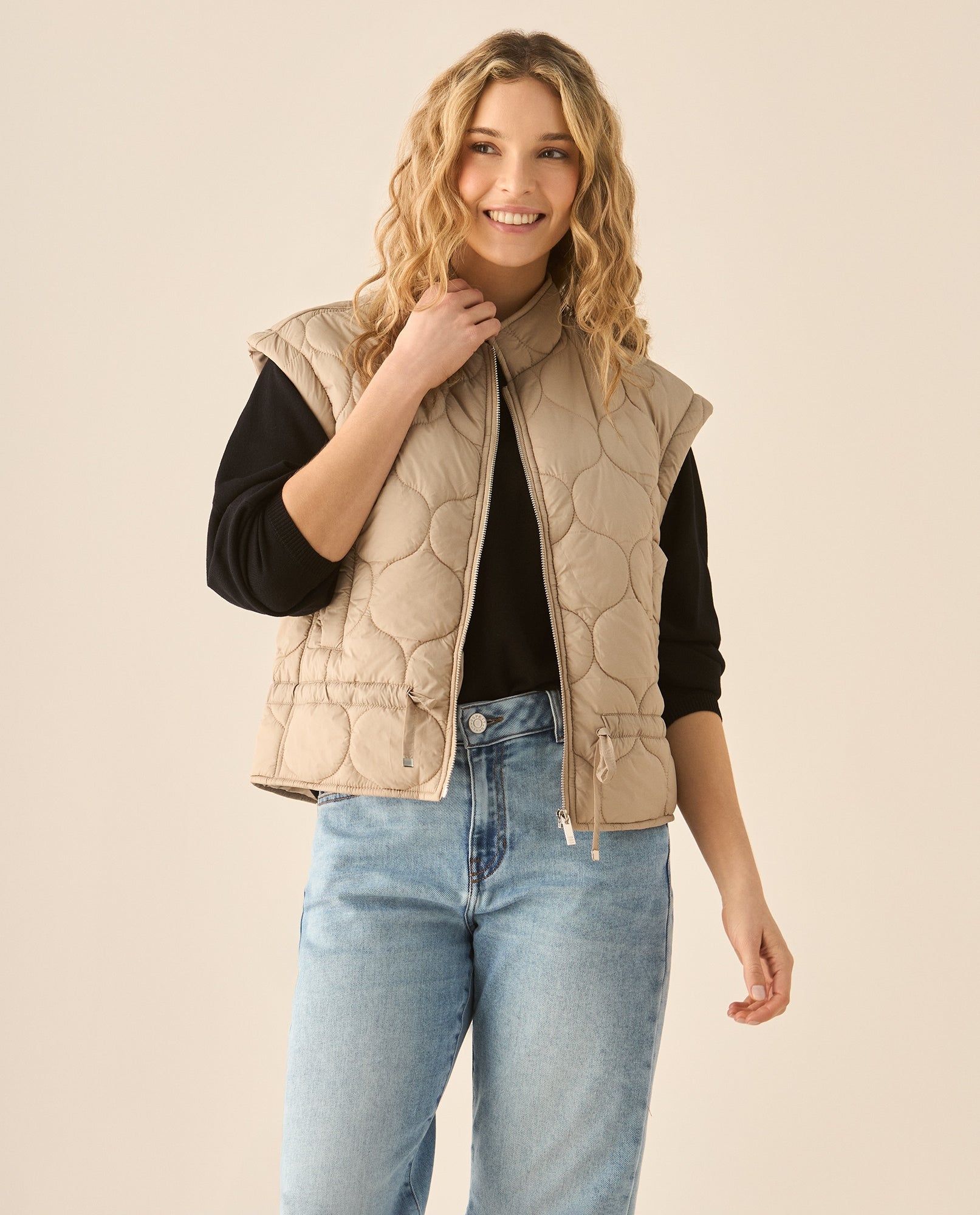 Chaleco de cuello alto para mujer - Café 34_423G221_CAF181033_0