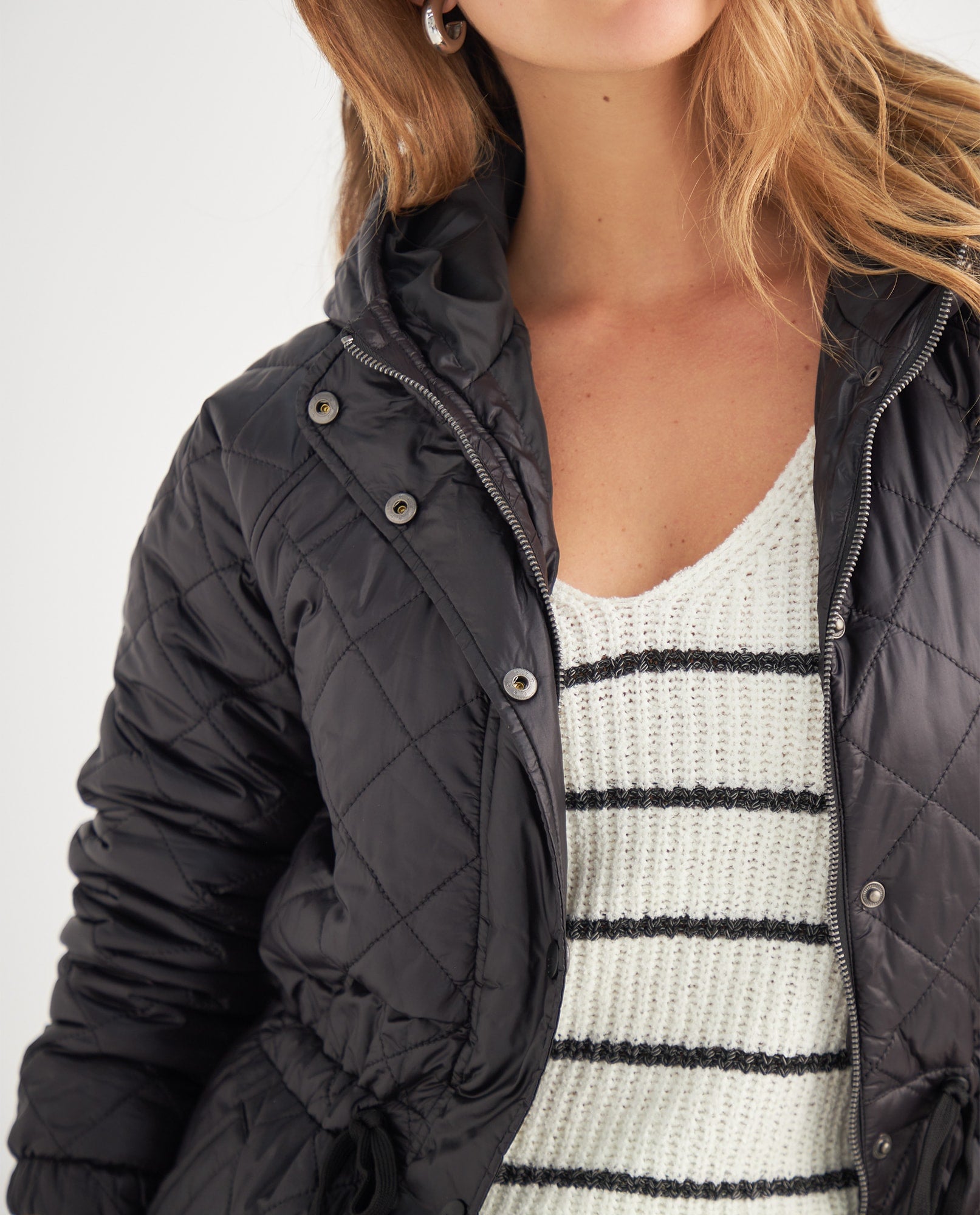 Chaqueta con capucha para mujer - Negro 34_429F201_NEG193909_3