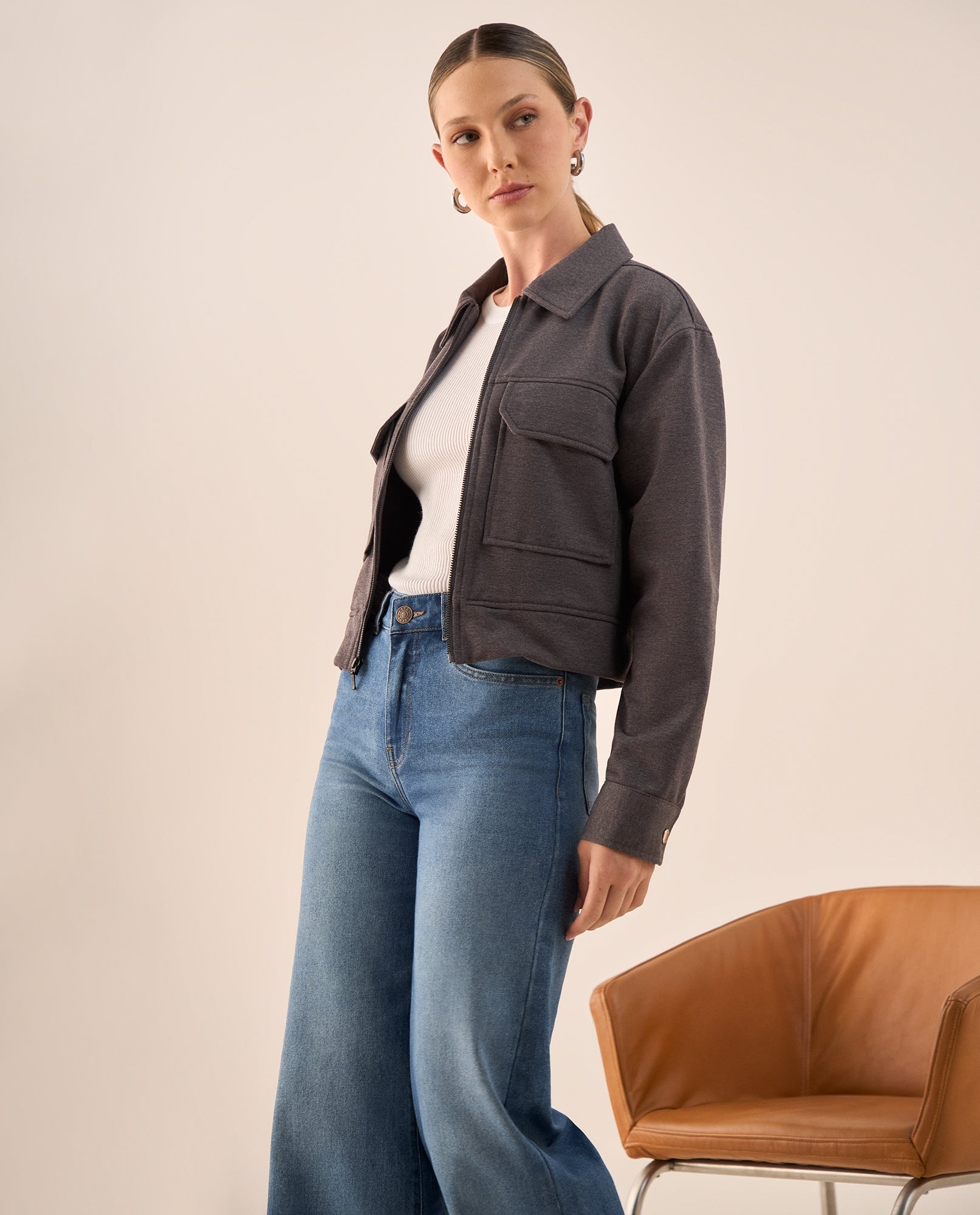 Chaqueta Negra con Cremallera y Bolsillos - Negro 34_429G004_NEG193713_0