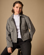 Chaqueta Bomber Gris con Textura Espiga - Negro