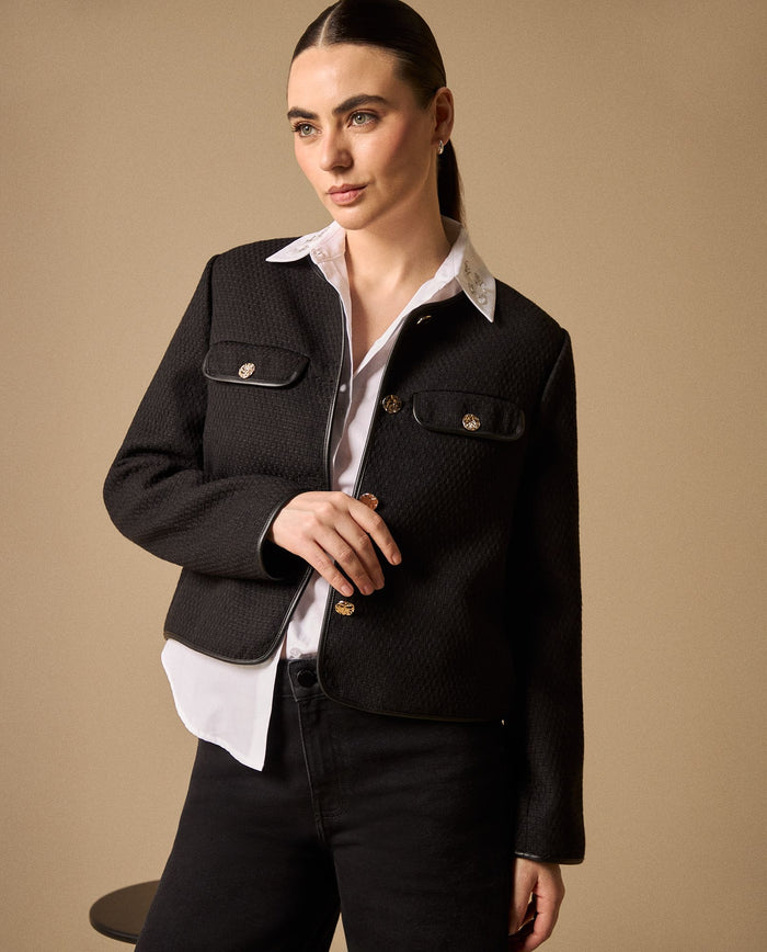 Blazer Negro con Textura Bouclé y Botones Dorados - Negro 34_429G221_NEG190303_0