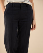 Pantalón con cortes en frente para mujer - Azul